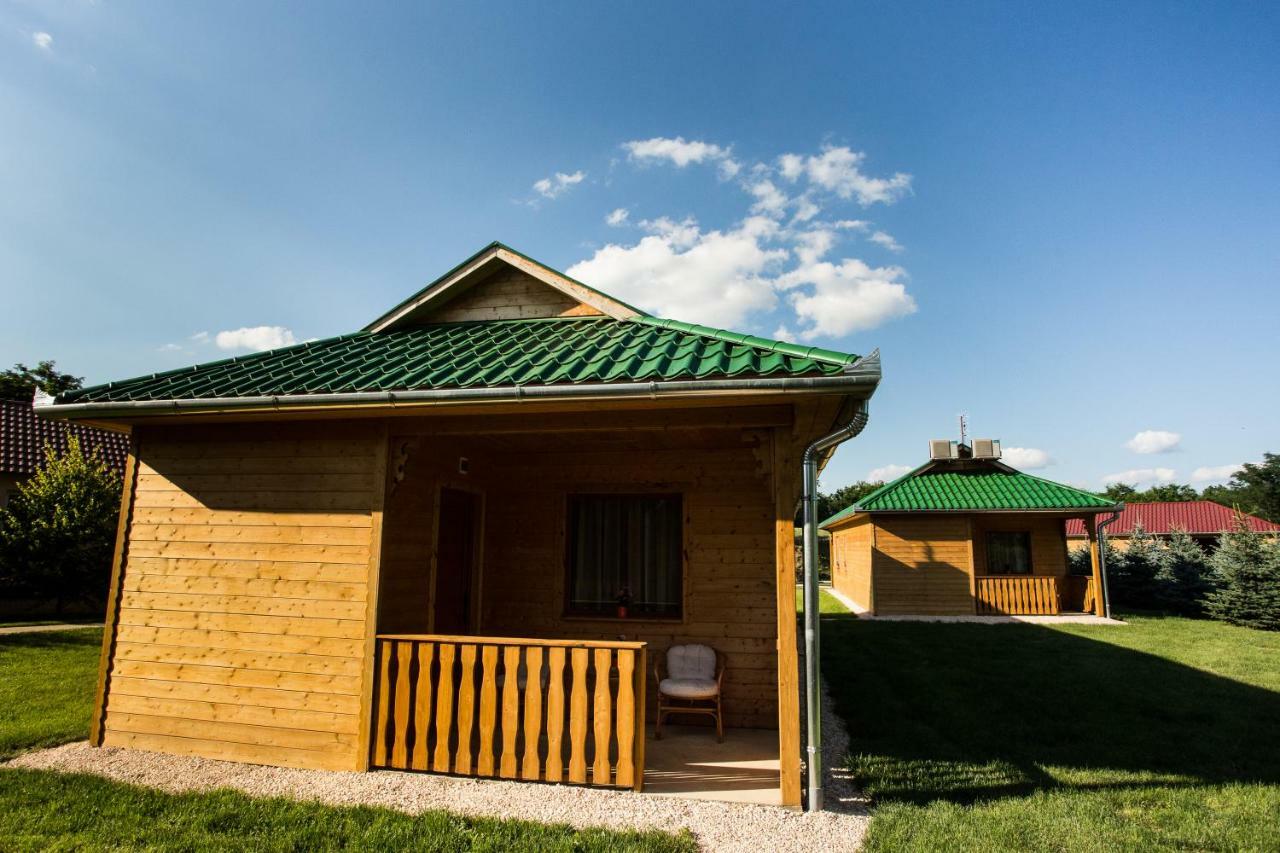 Aparthotel Szatmar Beregi Elmenyliget Fehérgyarmat Exteriér fotografie